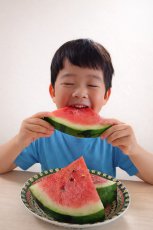 画像4: 【2026年度　予約注文・送料無料・６~７月発送】糖度保証12度以上　凪農園 砂地育ちのこく甘大玉すいか（赤肉） (4)